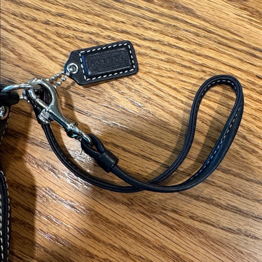 COACH Elegant Black Leather Wristlet - Picture 2 of 6
